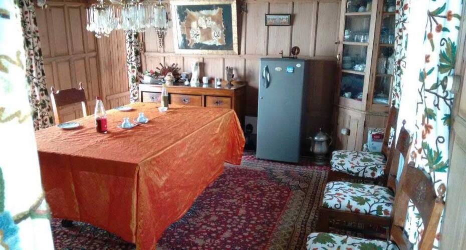 Kashmir Palace Group Of Houseboats, Srinagar 5